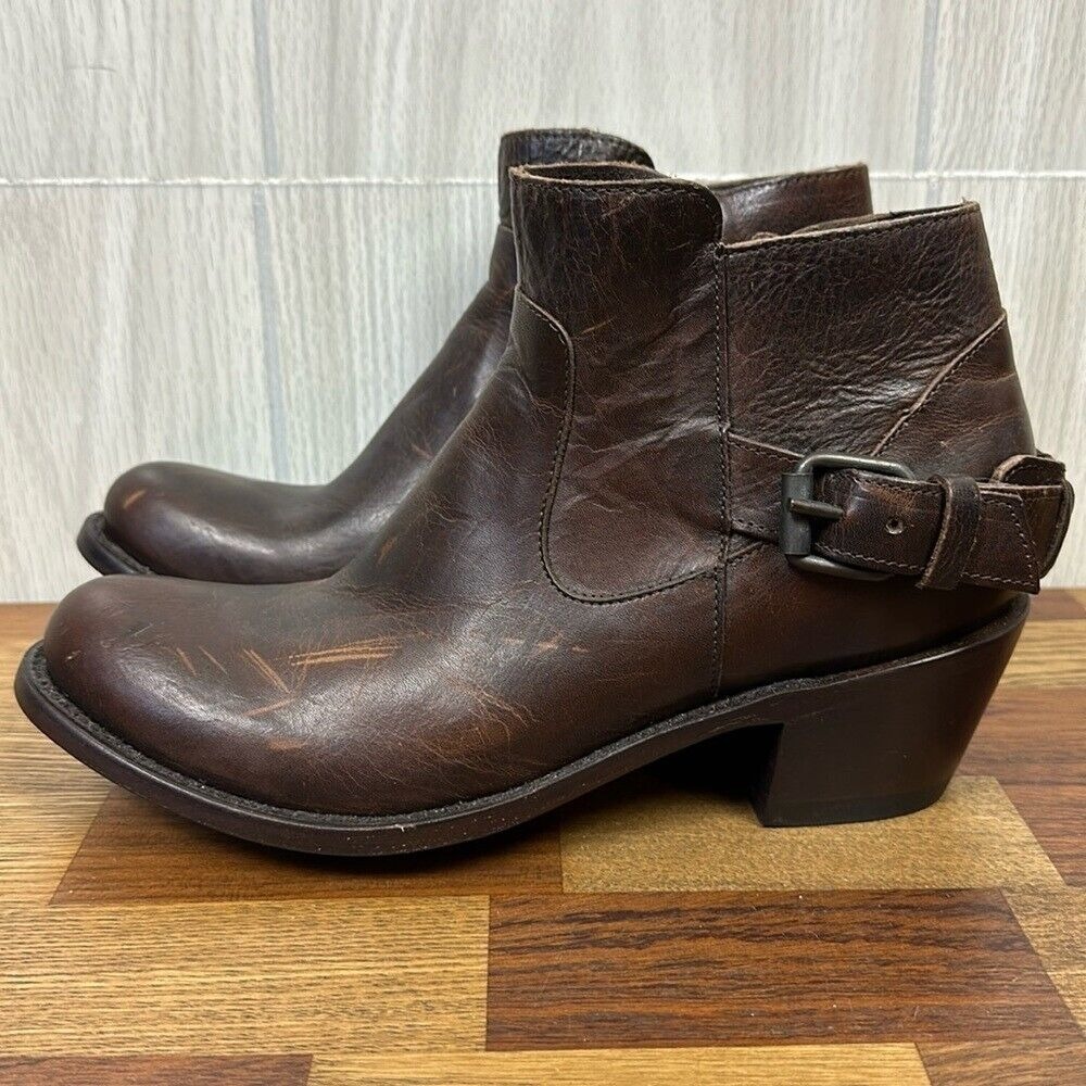 JB Dillon Womens Boots 8 Brown Leather Buckle Oiled Heel Ankle Western Distress